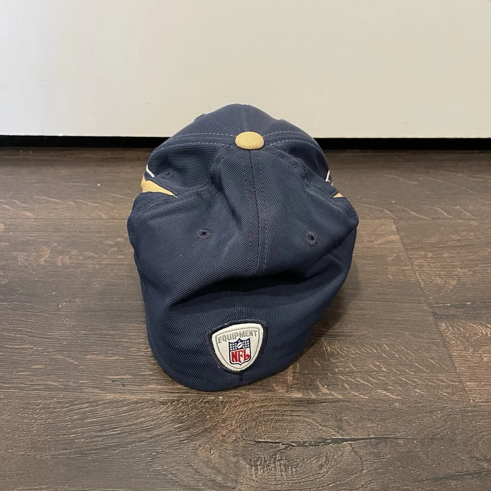 Vintage Reebok St. Louis Rams OSFM NFL Equipment Hat Cap Blue White Gold Mens